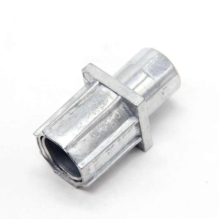 8778872728_1860785282