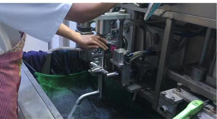 New Arrive Style Water Grifos Square Body and Single Handle Cabinet Tap Modern Cooking Mixer 304stainless Steel Kitchen Faucet